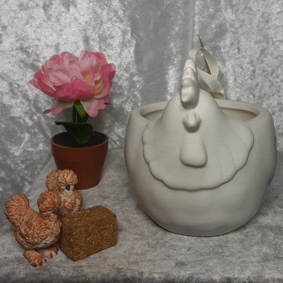 Rae Dunn Artistic Collection Chicken Mug White N.W.T. - Picture 3 of 7